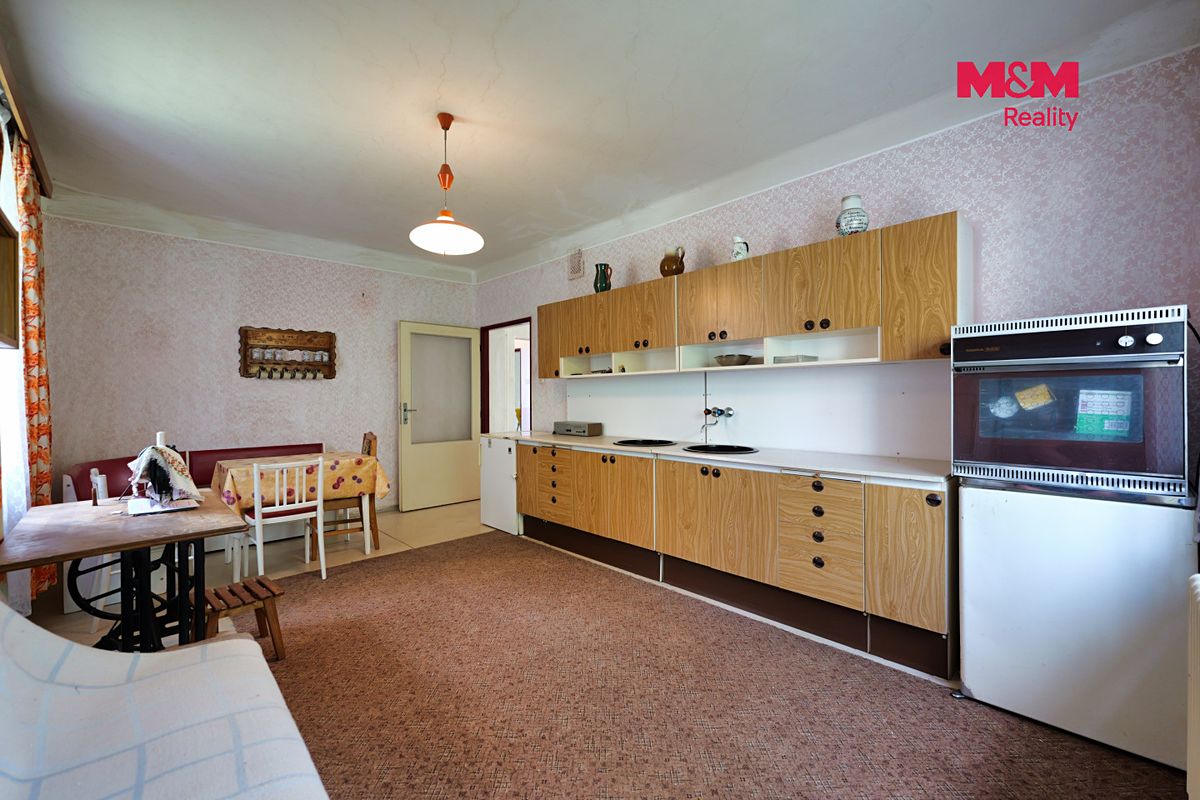 Prodej rodinného domu 120 m², pozemek 1668 m² – fotografie 4