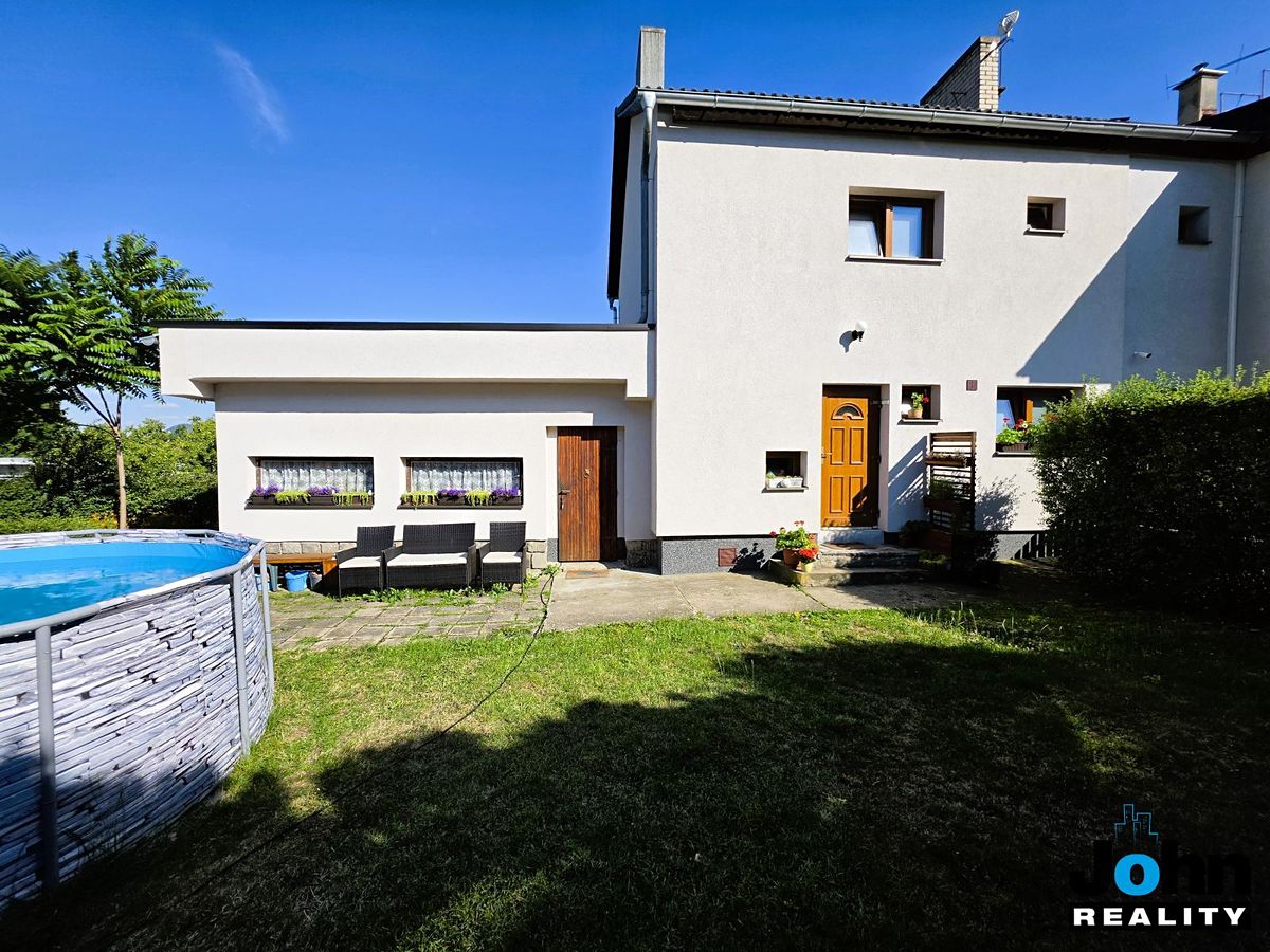 Prodej rodinného domu 200 m², pozemek 463 m² – fotografie 4