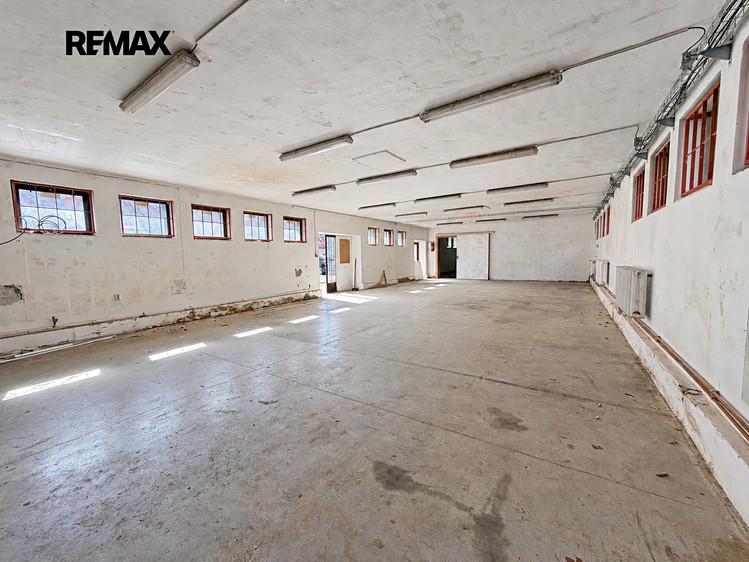 Комерційне приміщення в оренду, 230 м² (3 з 13)