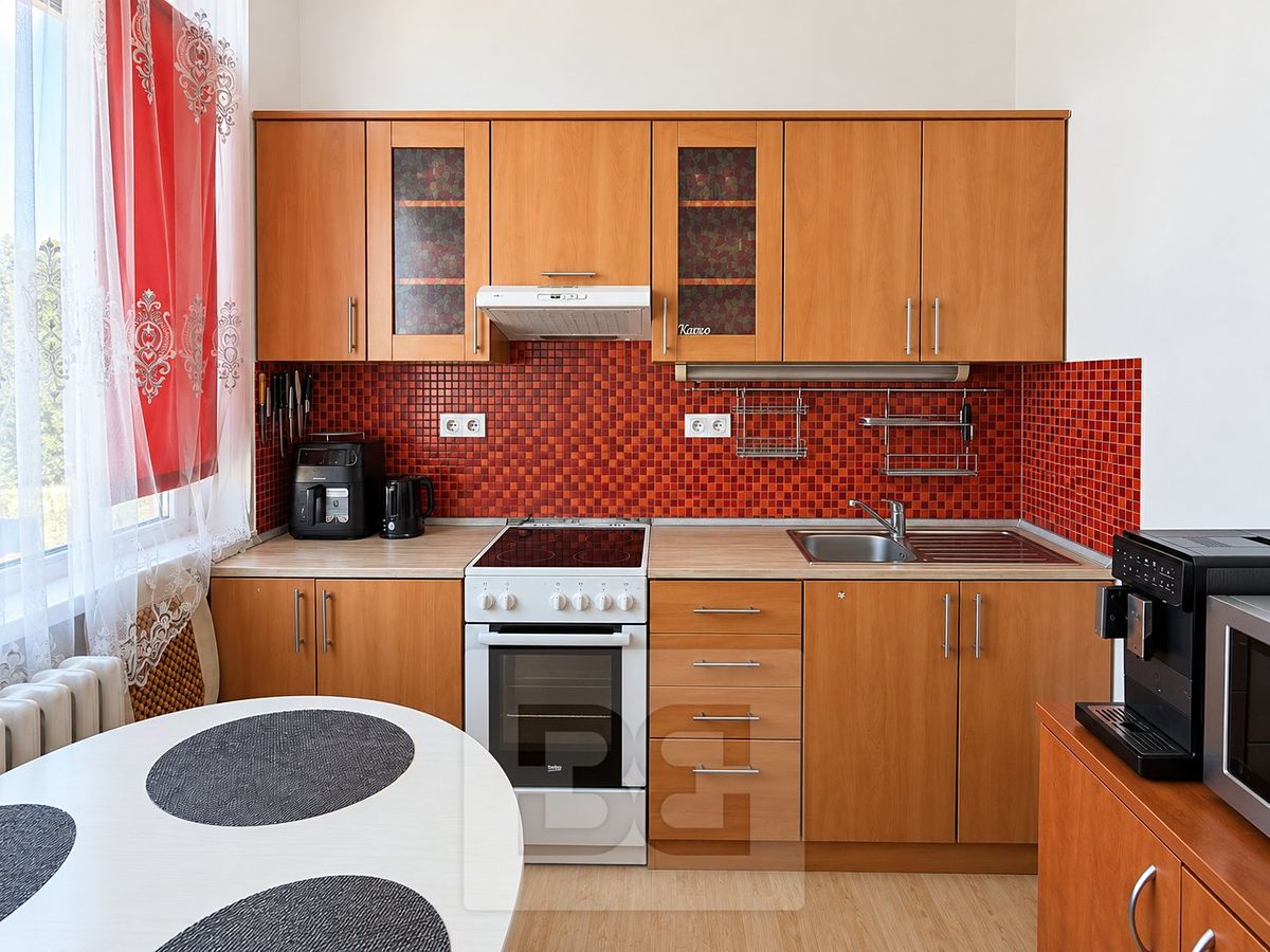 Pronájem bytu 2+1 56 m² – fotografie 4