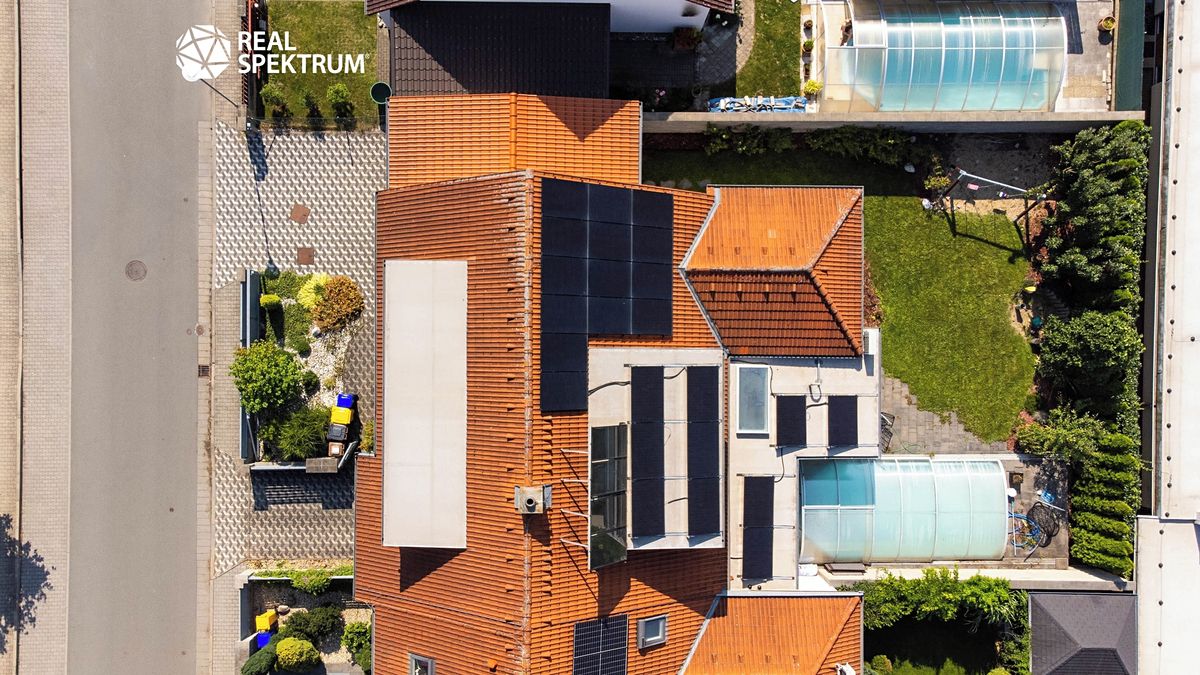 Prodej rodinného domu 279 m², pozemek 520 m² – fotografie 5