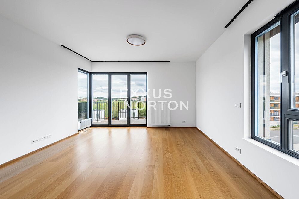 Pronájem bytu 2+kk 59 m² – fotografie 3