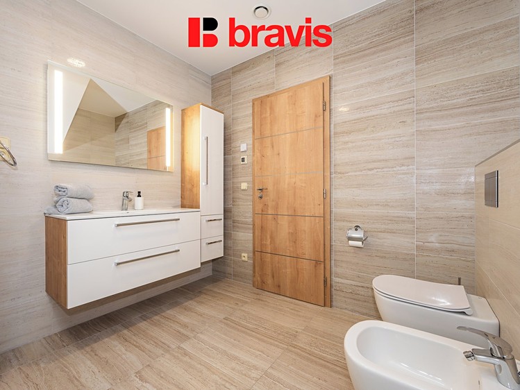 Prodej domu, 262 m² (9 z 24)