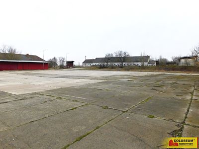 Pronájem pozemku 3500 m²