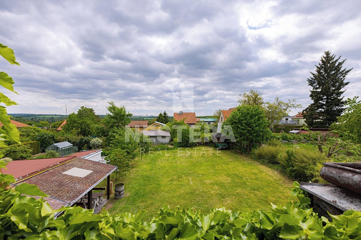 Prodej rodinného domu 245 m², pozemek 736 m² – fotografie 4