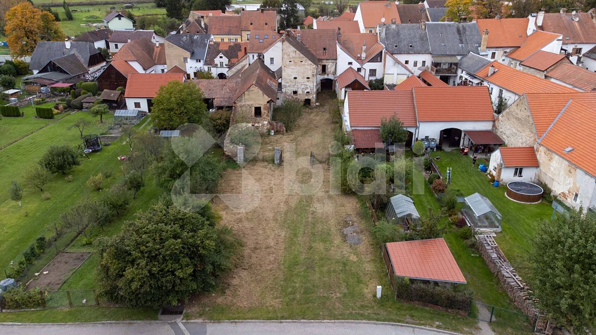 Prodej rodinného domu 198 m², pozemek 1295 m² – fotografie 4