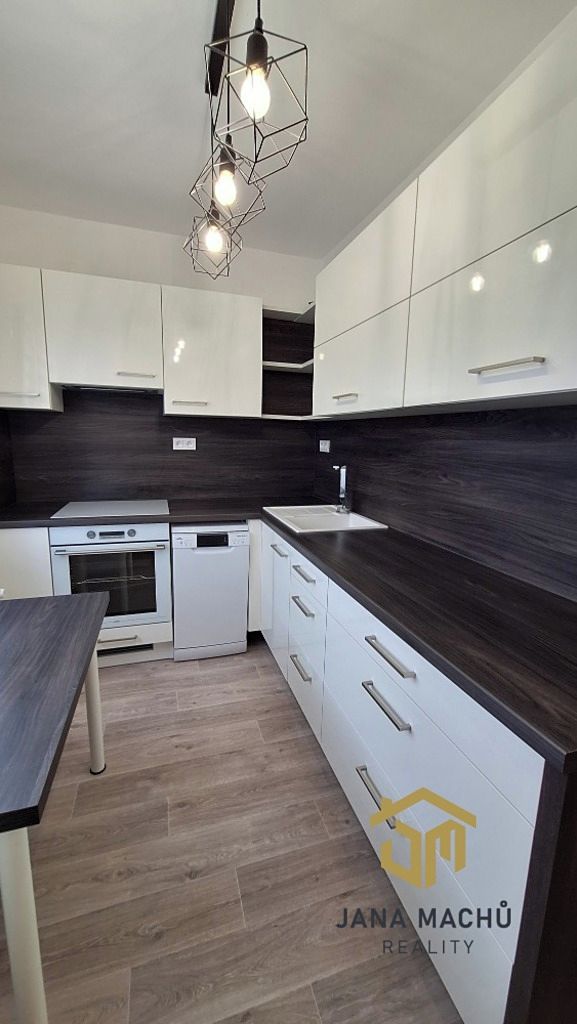 Prodej bytu 2+1 56 m² – fotografie 2