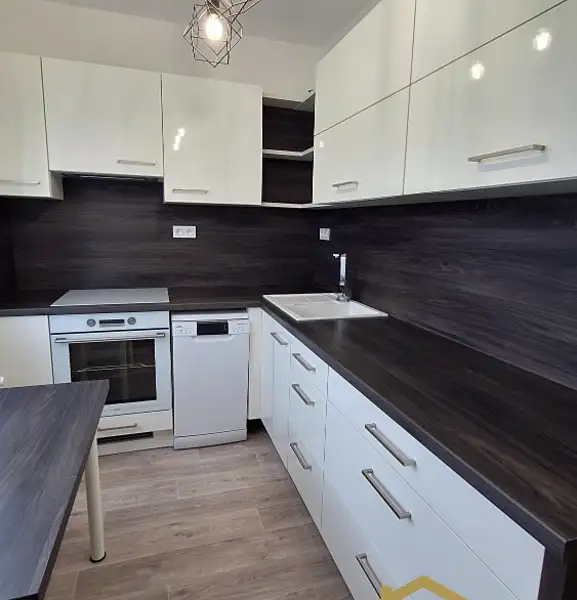 Prodej bytu 2+1 56 m², Kroměříž – náhled fotky 2