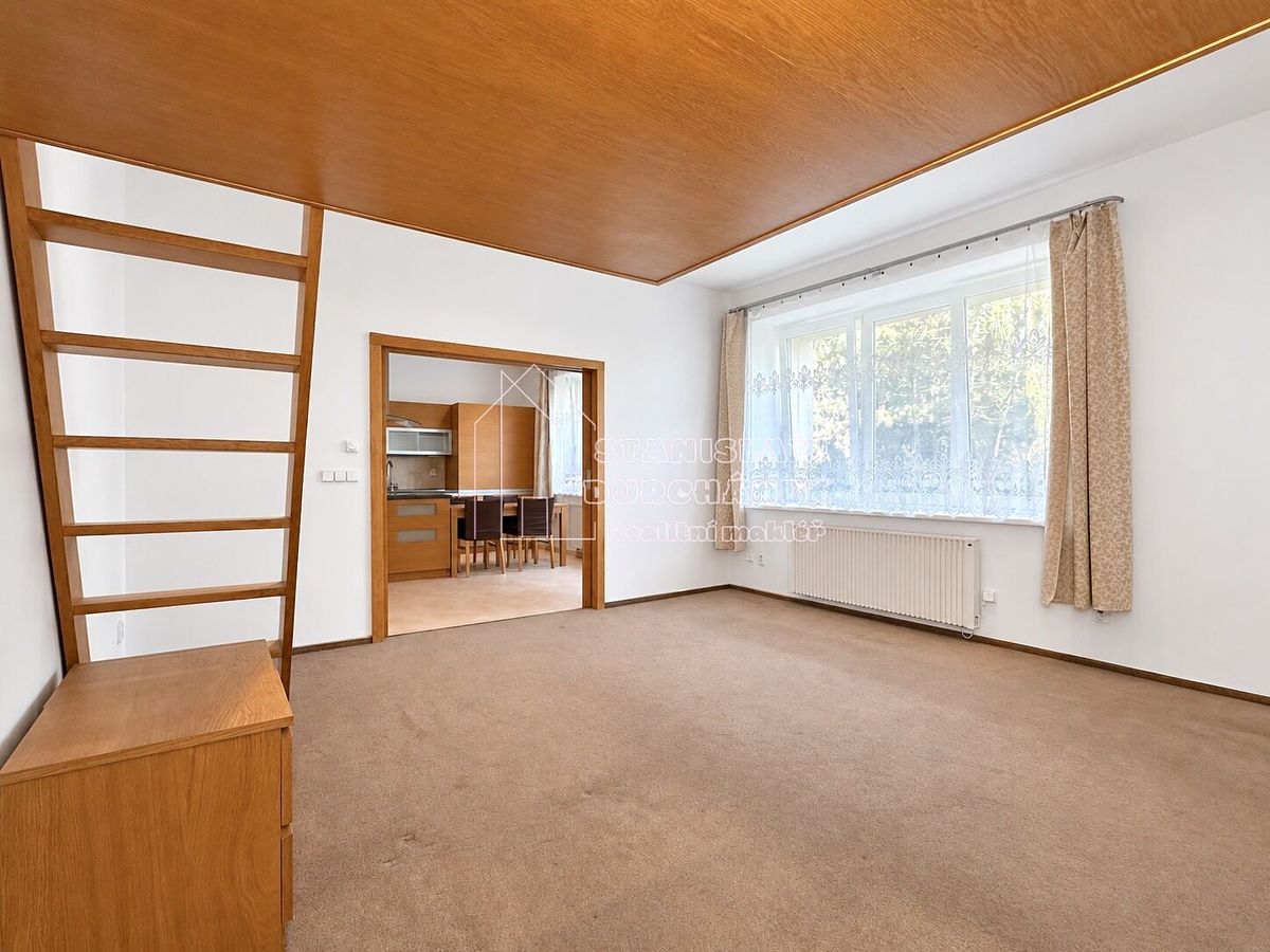 Pronájem bytu 2+1 72 m² – fotografie 4