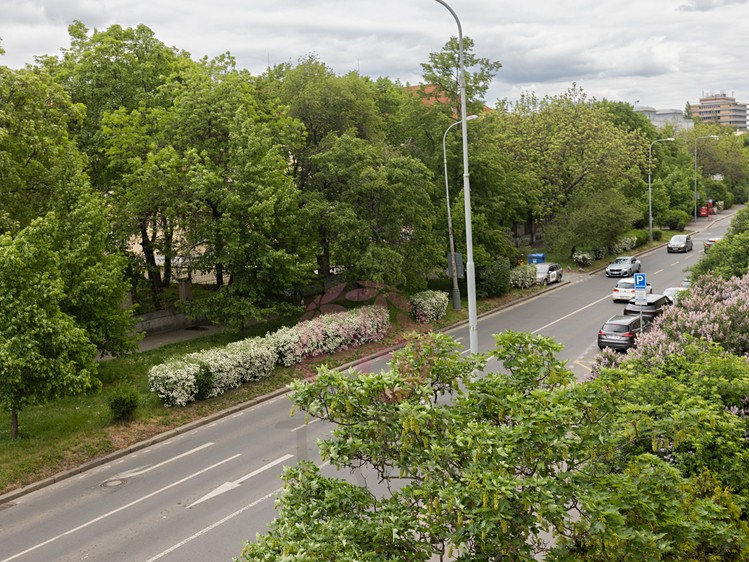 Pronájem bytu 2+1, 76 m² (7 z 13)