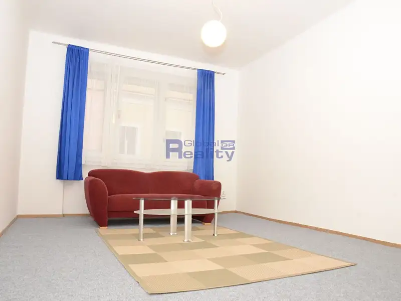 Pronájem bytu 2+1 55 m², Hradec Králové – náhled fotky 2