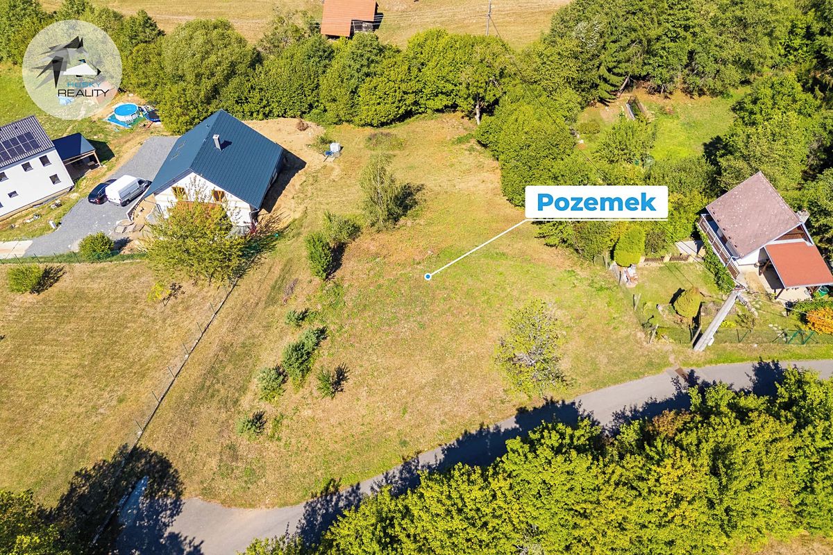 Prodej stavebního pozemku 2069 m² – fotografie 2