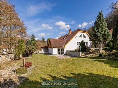 Prodej vícegeneračního domu 350 m², pozemek 868 m²
