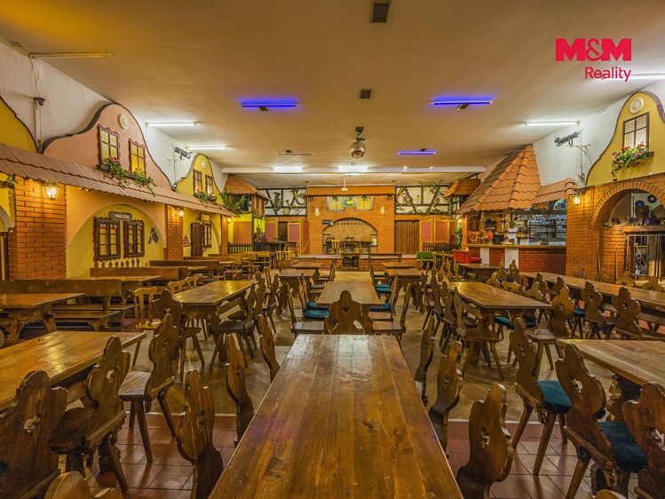 Prodej komerčního prostoru, 592 m² (5 z 7)