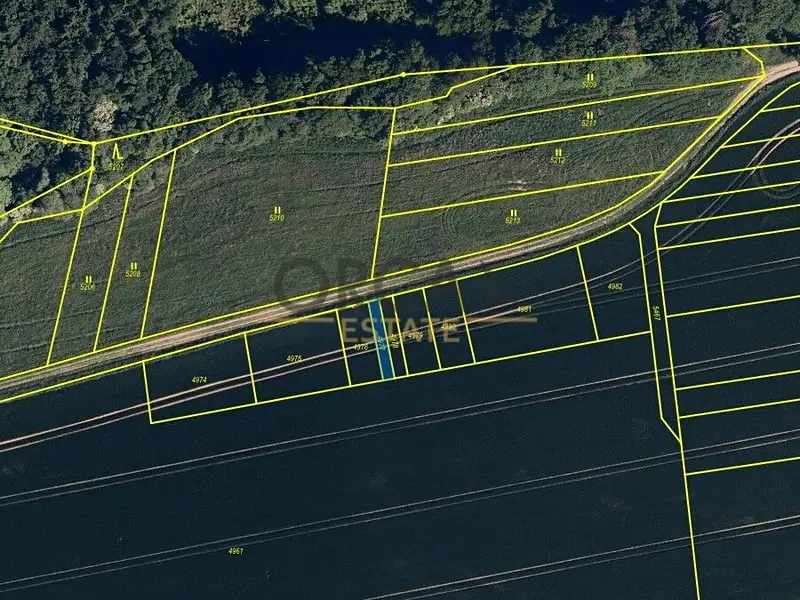 Prodej pole 72 m², Halenkovice – náhled fotky 1