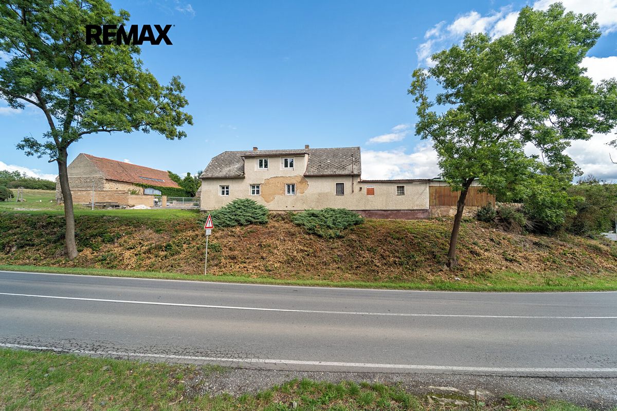 Prodej rodinného domu 160 m², pozemek 1334 m² – fotografie 3