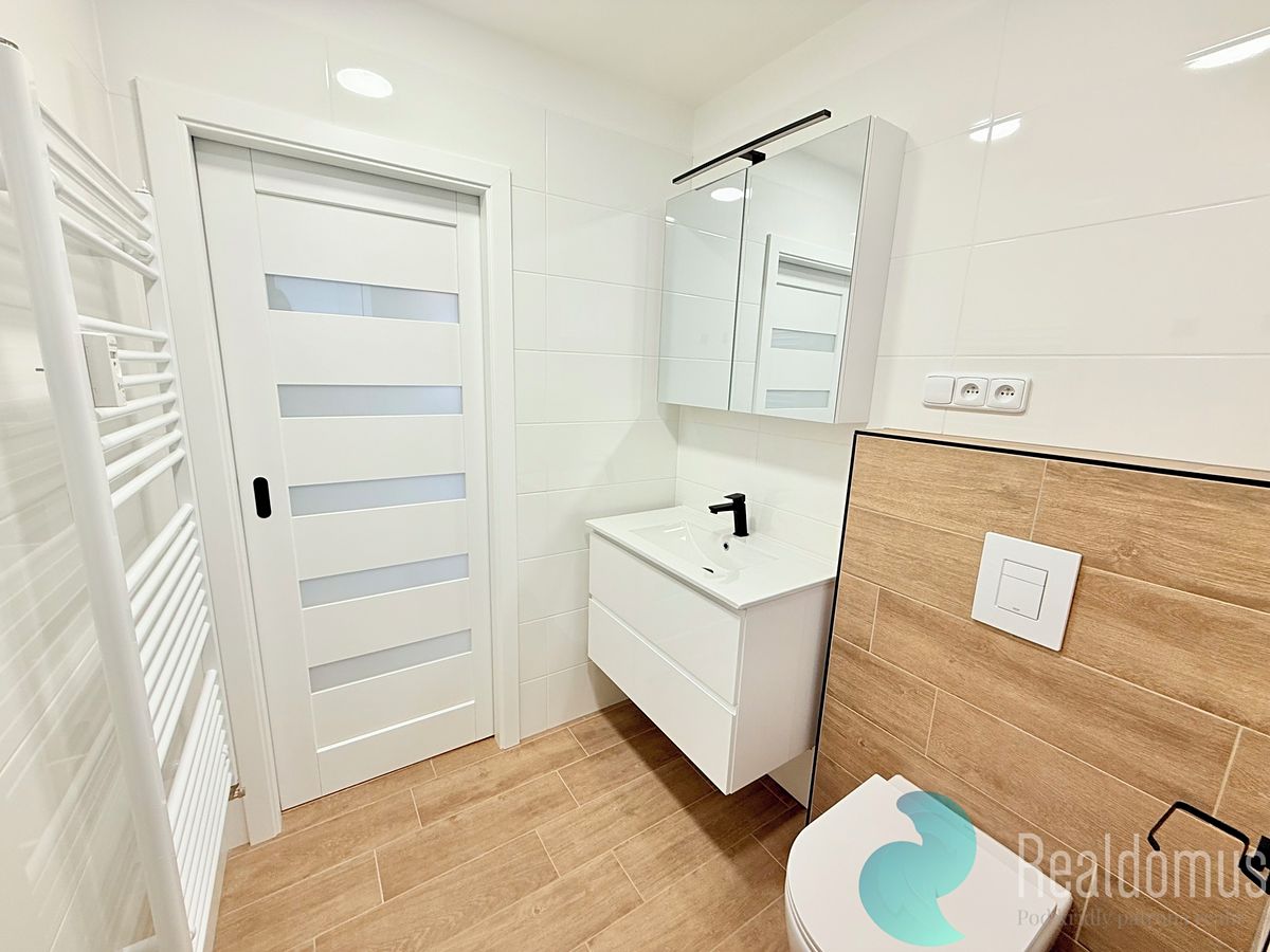 Pronájem bytu 3+kk 65 m² – fotografie 4