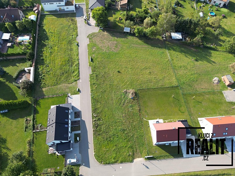 Grundstück zum Kauf, 967 m² (1 von 8)