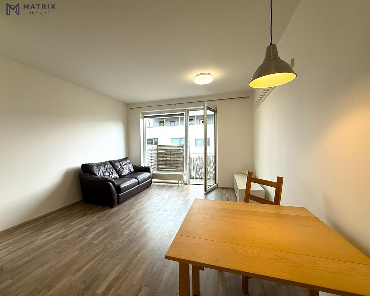 Pronájem bytu 2+kk 59 m² – fotografie 4