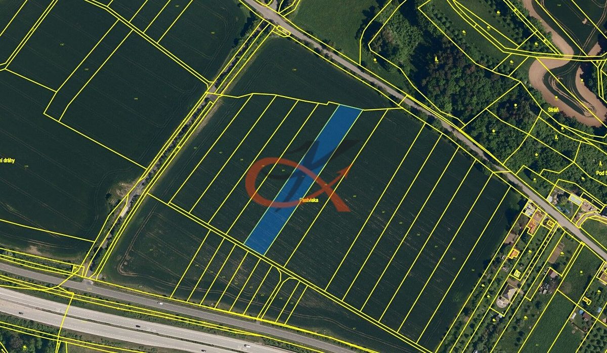 Prodej pole 4766 m²