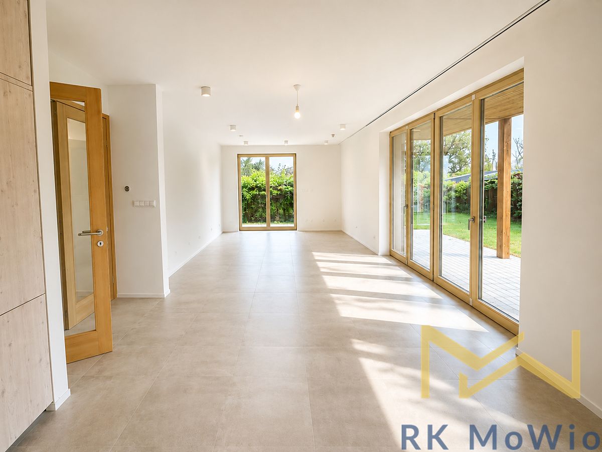Pronájem rodinného domu 286 m², pozemek 7000 m² – fotografie 2