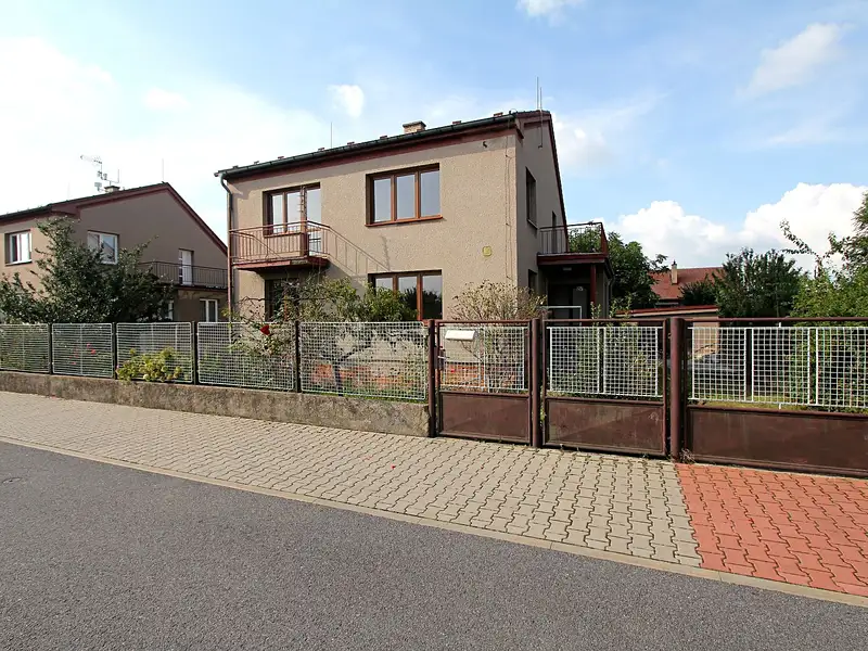 Pronájem bytu 2+1 69 m², Ostřešany – náhled fotky 1