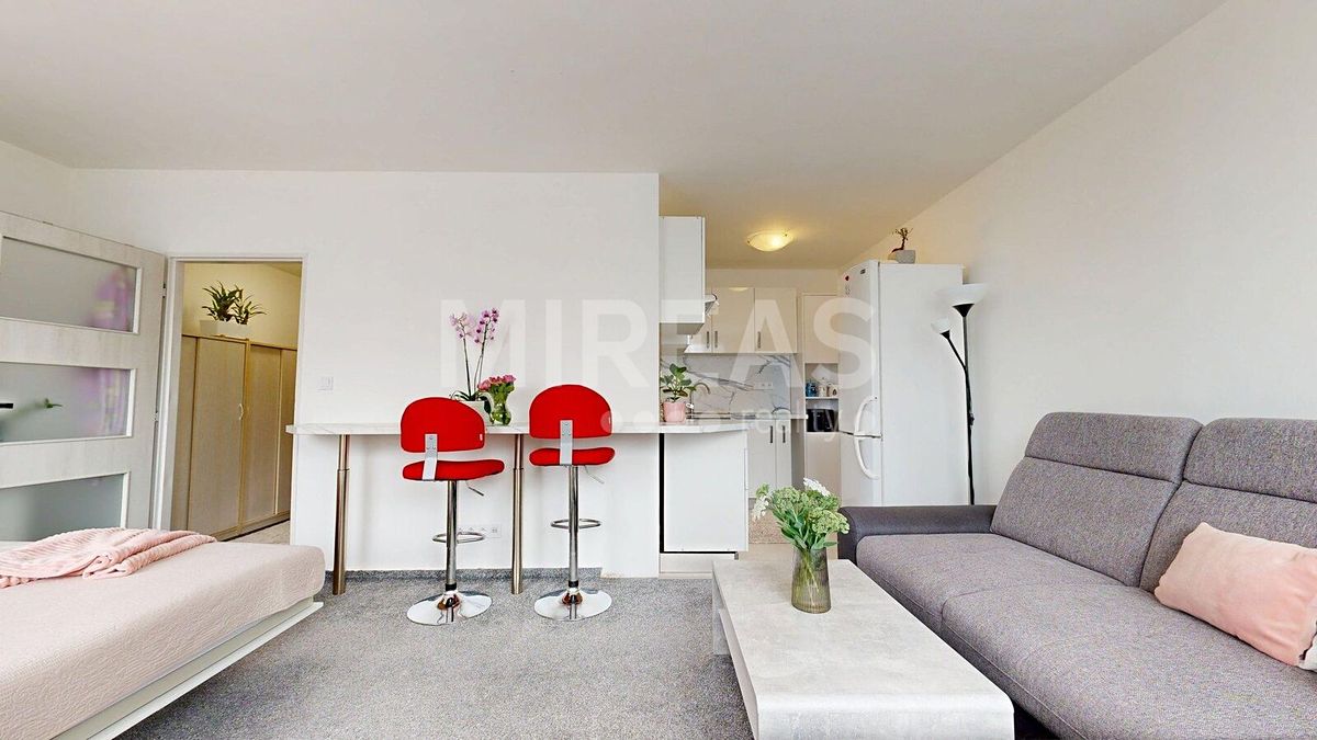 Prodej bytu 1+kk 34 m² – fotografie 2