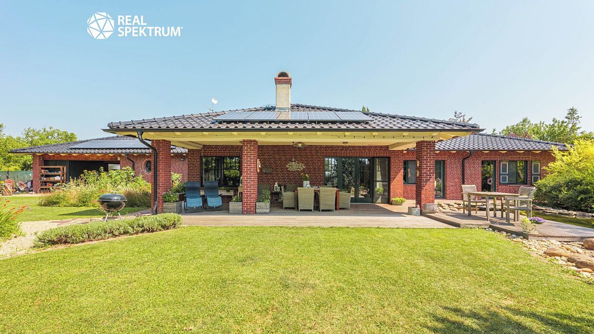 Prodej rodinného domu 245 m², pozemek 2449 m² – fotografie 5