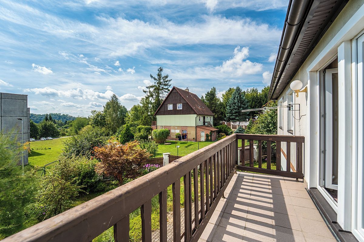 Prodej rodinného domu 294 m², pozemek 1039 m² – fotografie 4