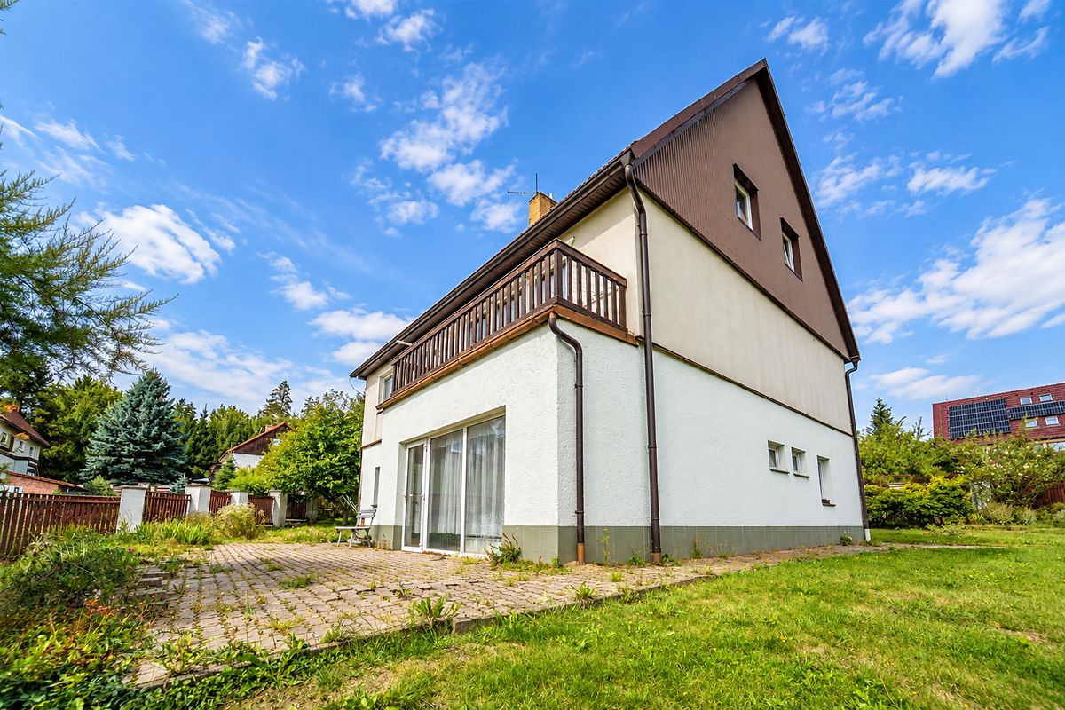 Prodej rodinného domu 294 m², pozemek 1039 m² – fotografie 5