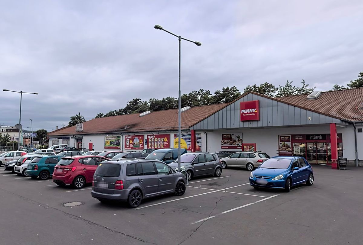 Pronájem obchodního prostoru 328 m² – fotografie 2