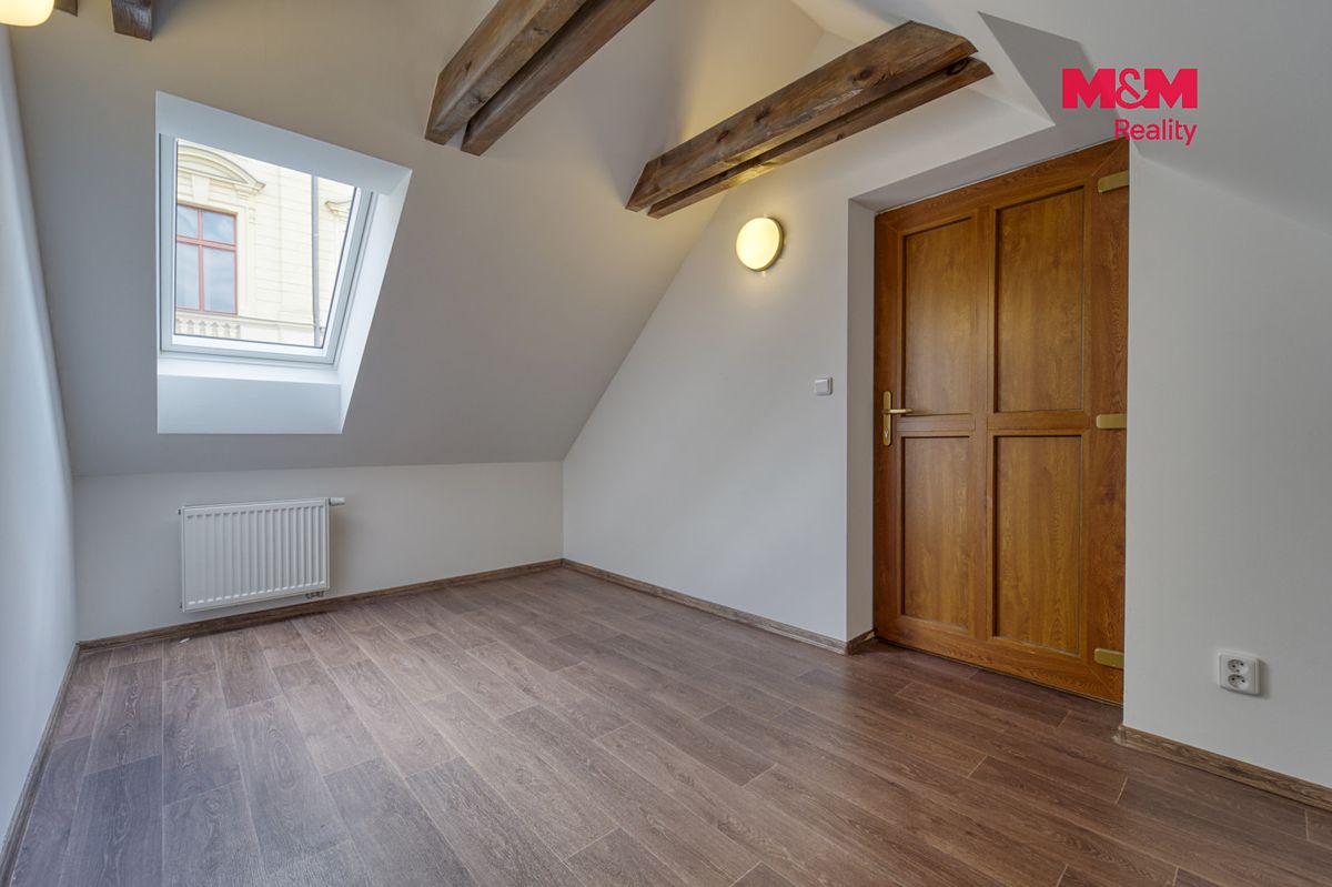 Pronájem bytu 2+kk 84 m² – fotografie 4