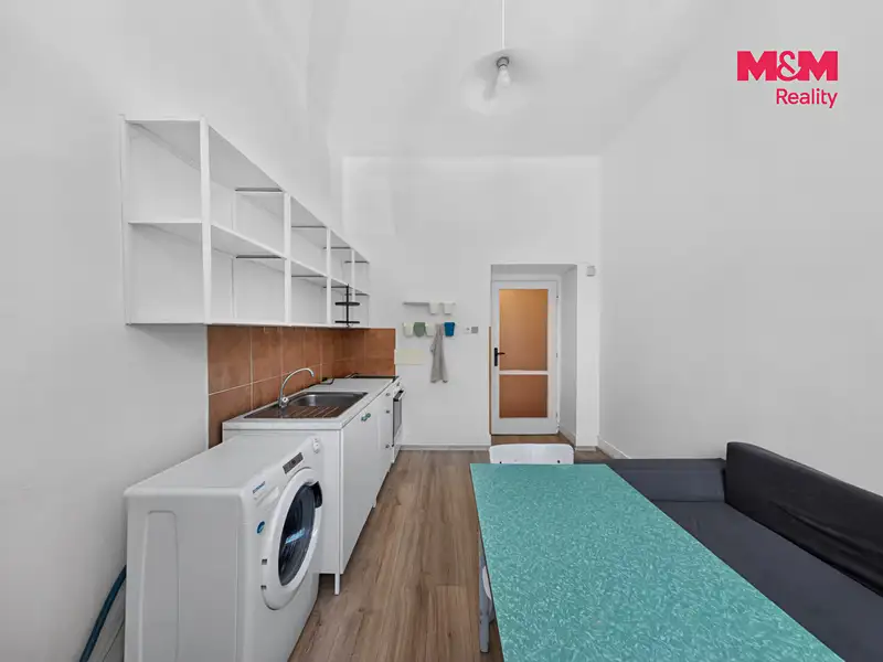 Prodej bytu 1+1 43 m², Praha – náhled fotky 3