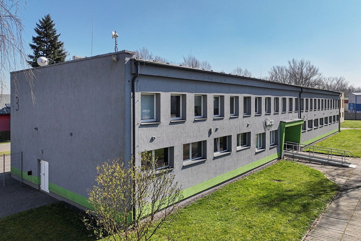 Pronájem kanceláře 156 m²