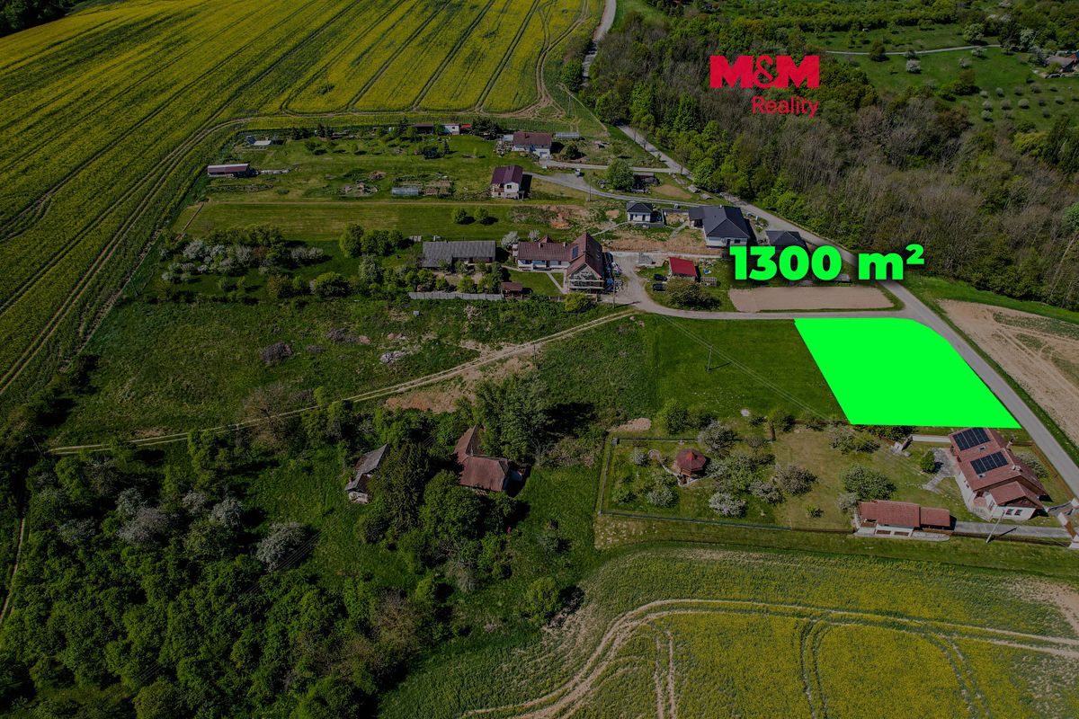 Prodej stavebního pozemku 1300 m²