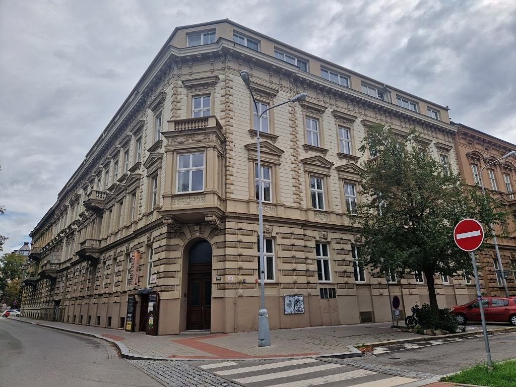 Pronájem bytu 2+kk 70 m²