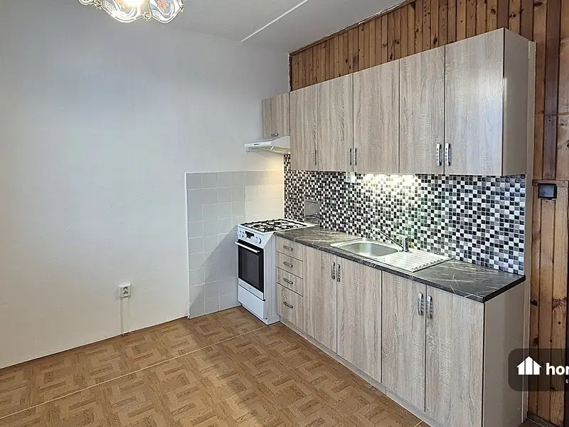 Pronájem bytu 3+1 73 m², Pardubice – náhled fotky 3