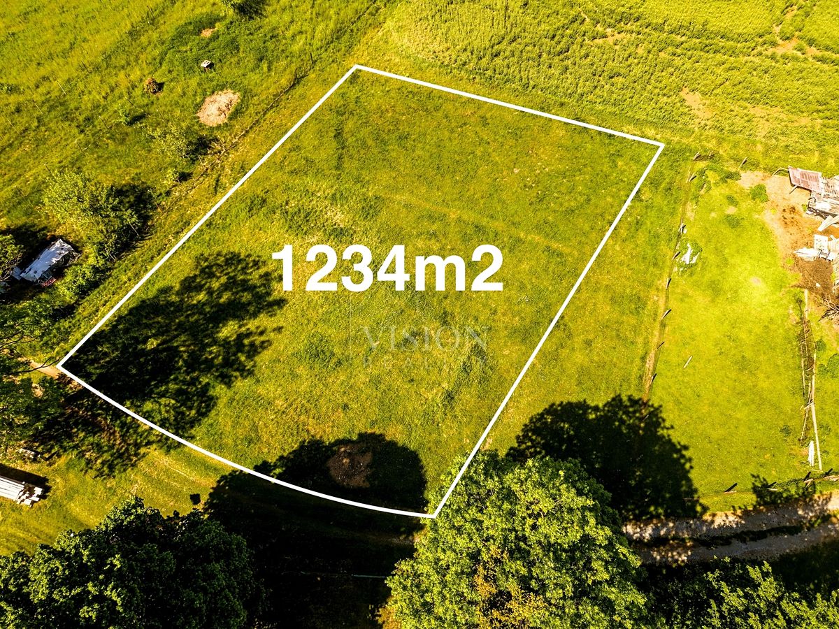 Prodej stavebního pozemku 1234 m², Kostelní Radouň – fotka 1 z 3