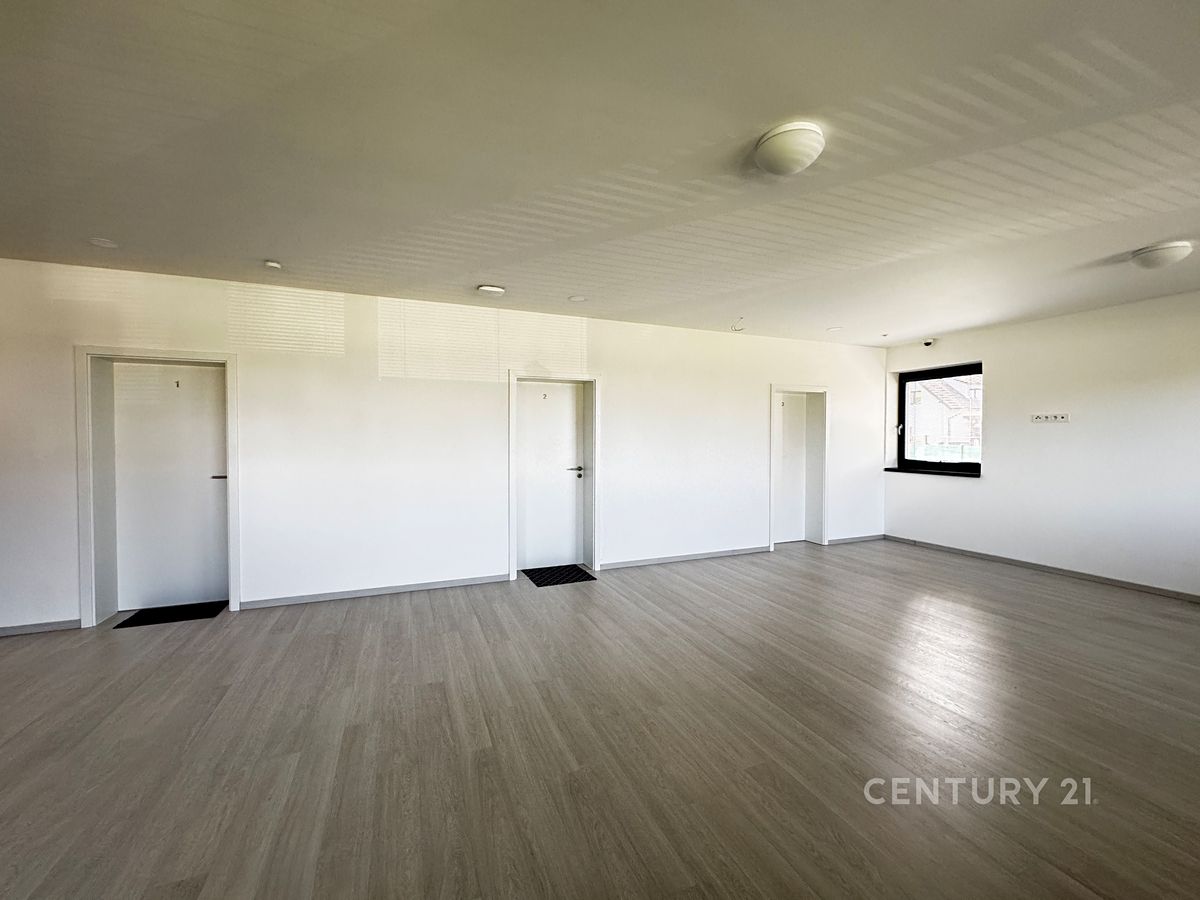 Prodej vícegeneračního domu 256 m², pozemek 905 m² – fotografie 4