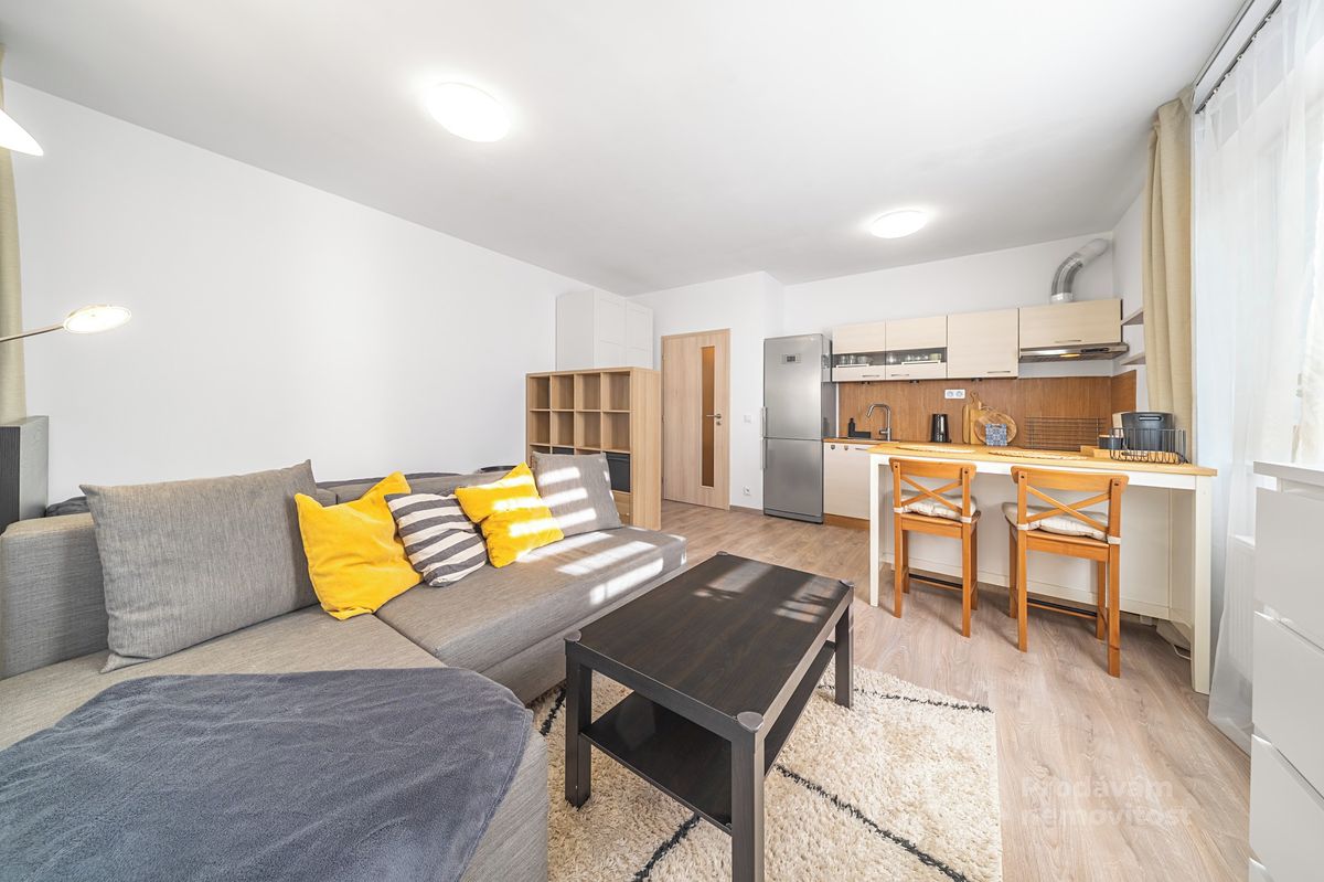 Prodej bytu 1+kk 33 m² – fotografie 2