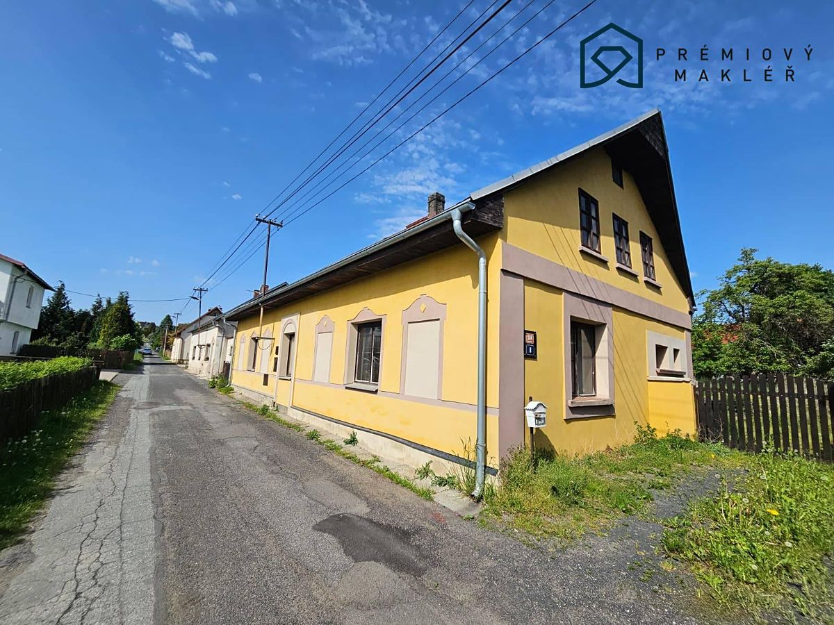 Prodej rodinného domu 250 m², pozemek 752 m²