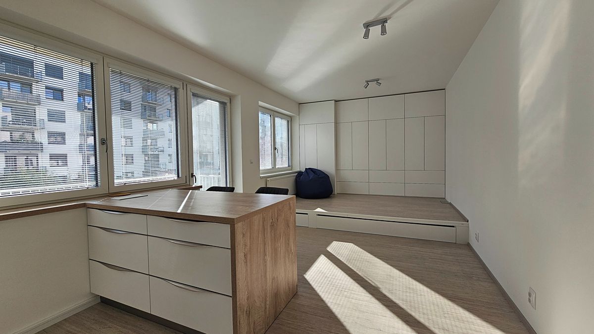 Pronájem bytu 1+kk 33 m² – fotografie 4