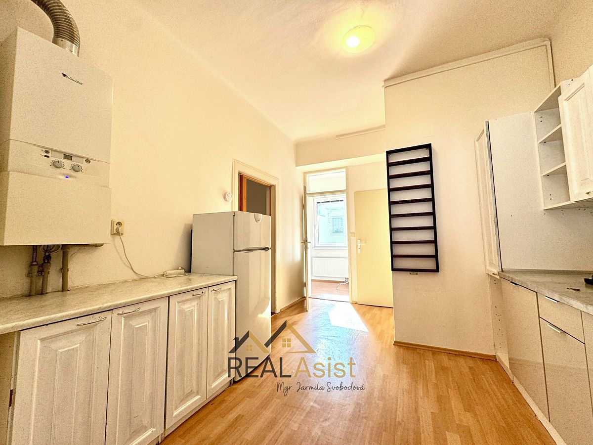 Pronájem bytu 2+1 55 m² – fotografie 3