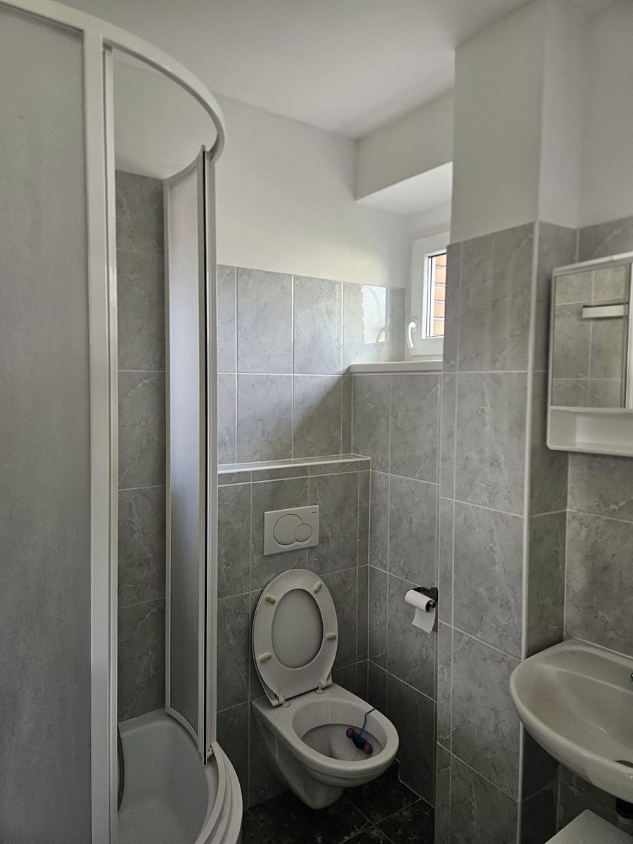 Pronájem bytu 3+1 90 m² – fotografie 3