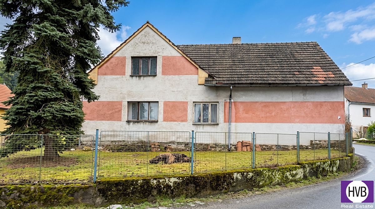 Prodej rodinného domu 160 m², pozemek 1298 m² – fotografie 4