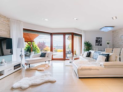 Prodej rodinného domu 200 m², pozemek 1444 m²