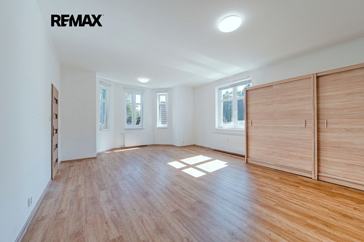 Pronájem bytu 1+1 68 m² – fotografie 5