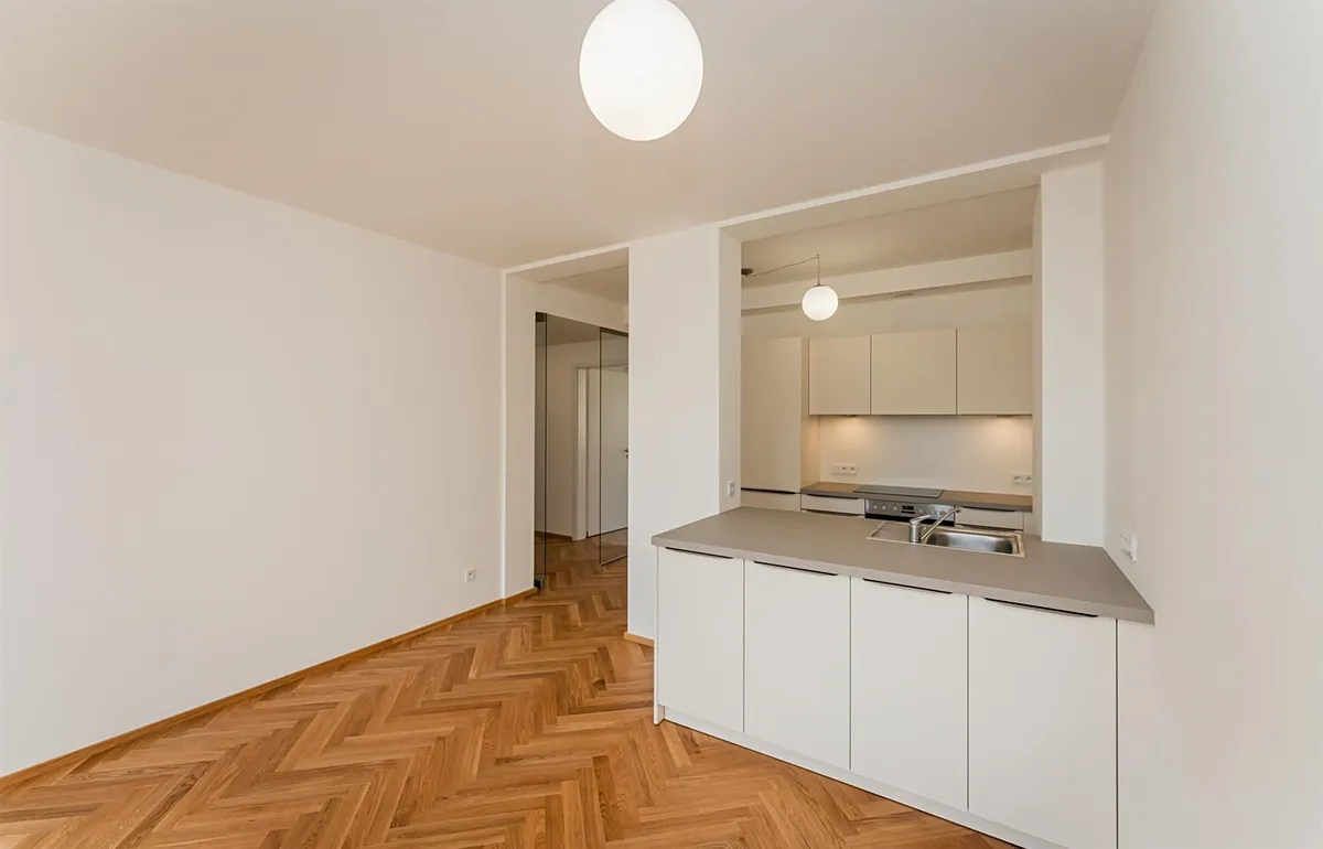 Pronájem bytu 3+kk 85 m²