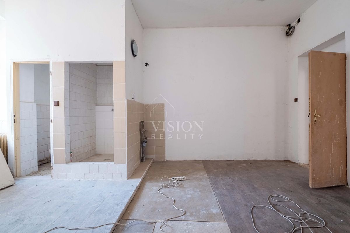 Prodej rodinného domu 421 m², pozemek 444 m² – fotografie 4