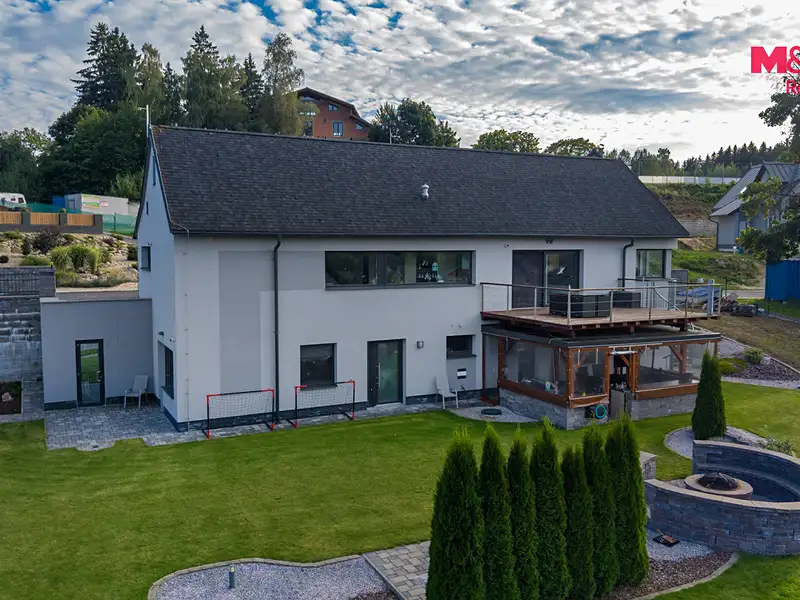Prodej rodinného domu 225 m², pozemek 1913 m², Smržovka – náhled fotky 2